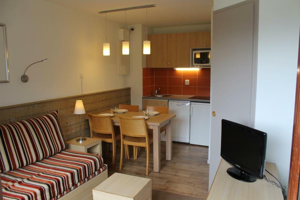 Appartement La Tania 2 Pieces Garage Dans Chalet Pied Pistes Экстерьер фото